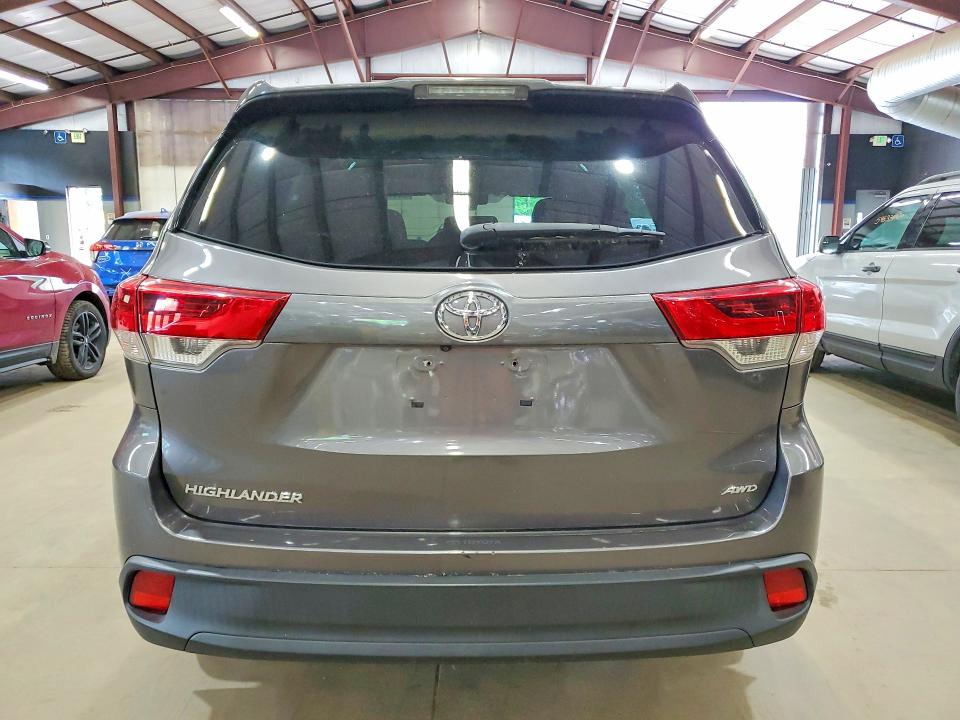 2019 Toyota Highlander VIN 5TDBZRFH1KS916654 COPART salvage auction — MINOR DENT/SCRATCHES, Ma - Certificate Of Title, sold $11,000 on 2026-07-09 (photo 6)