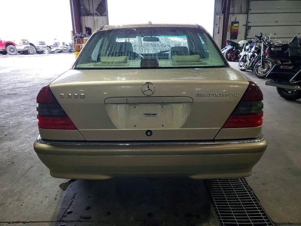 2000 Mercedes-benz C-klasse VIN WDBHA24G0YA834468 COPART salvage auction — MINOR DENT/SCRATCHES, Co - Dis/Dlr/Exp Only Clean Title, sold $1,150 on 2026-07-02 (photo 6)