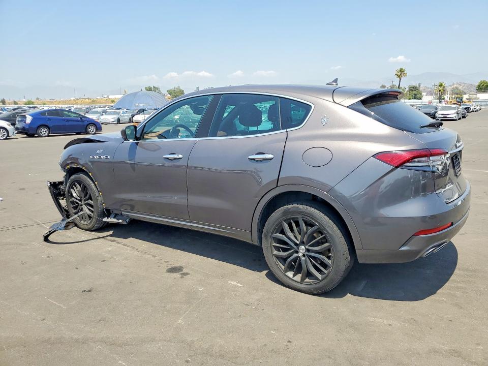 2022 Maserati Levante VIN ZN661XUAXNX393408 COPART salvage auction — FRONT END, Salvage Title, sold $3,000 on 2026-07-22 (photo 2)