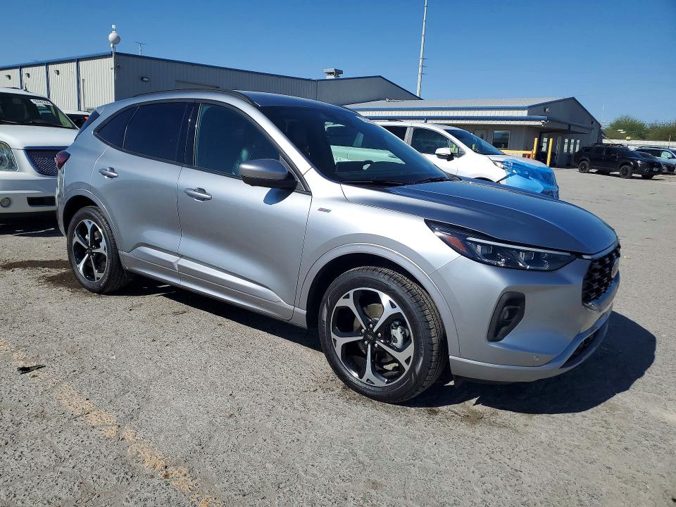 2024 Ford Escape VIN 1FMCU9PZ3RUA47437 COPART salvage auction — REAR END, Nv - Salvage Title, sold $14,400 on 2026-07-28 (photo 4)