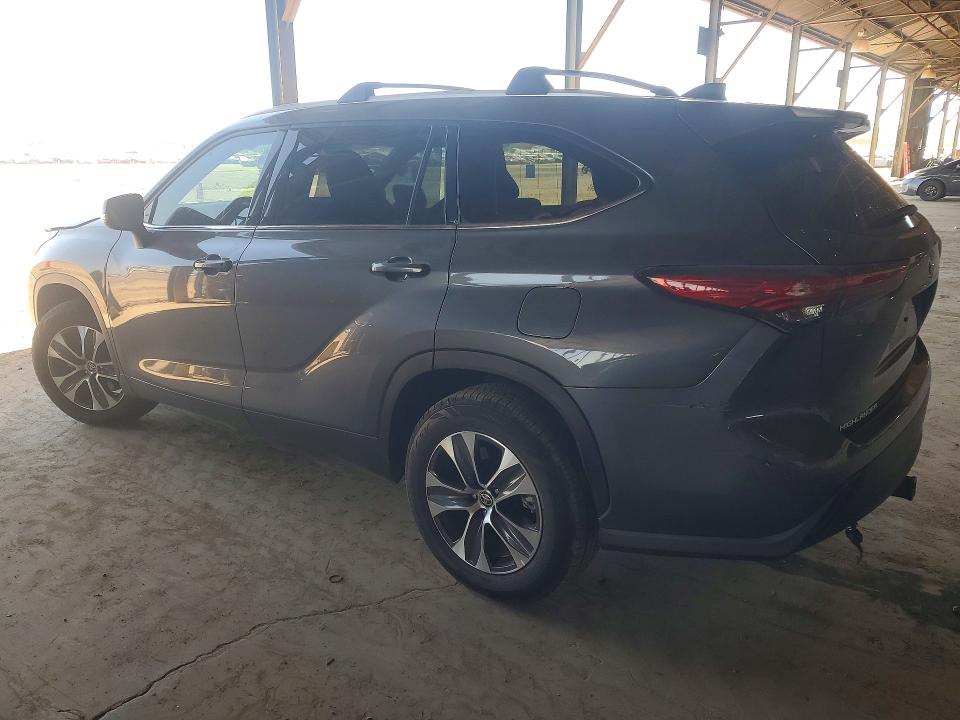 2022 Toyota Highlander VIN 5TDGZRAH9NS131638 COPART salvage auction — FRONT END, Az - Cert Of Title - Salvage, sold $14,500 on 2026-07-20 (photo 2)