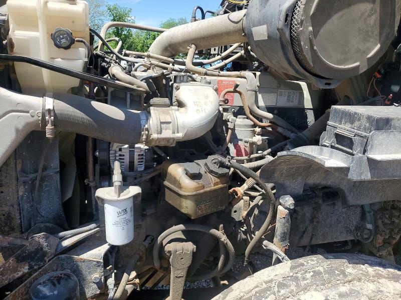 2009 Sterling truck VIN 2FZHAZCV09AAD7936 COPART salvage auction — Burn Engine, IA - CERT OF TITLE-SALVAGE TITLE, sold $5,000 on 2026-07-22 (photo 7)
