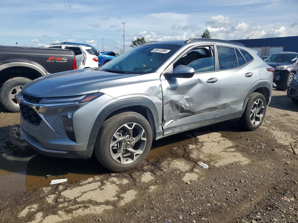 2025 Chevrolet VIN KL77LHEP5SC312033 COPART salvage auction — SIDE, Mi - Cert Of Title-Salvage Vehicle, sold $6,700 on 2026-07-17 (photo 1)