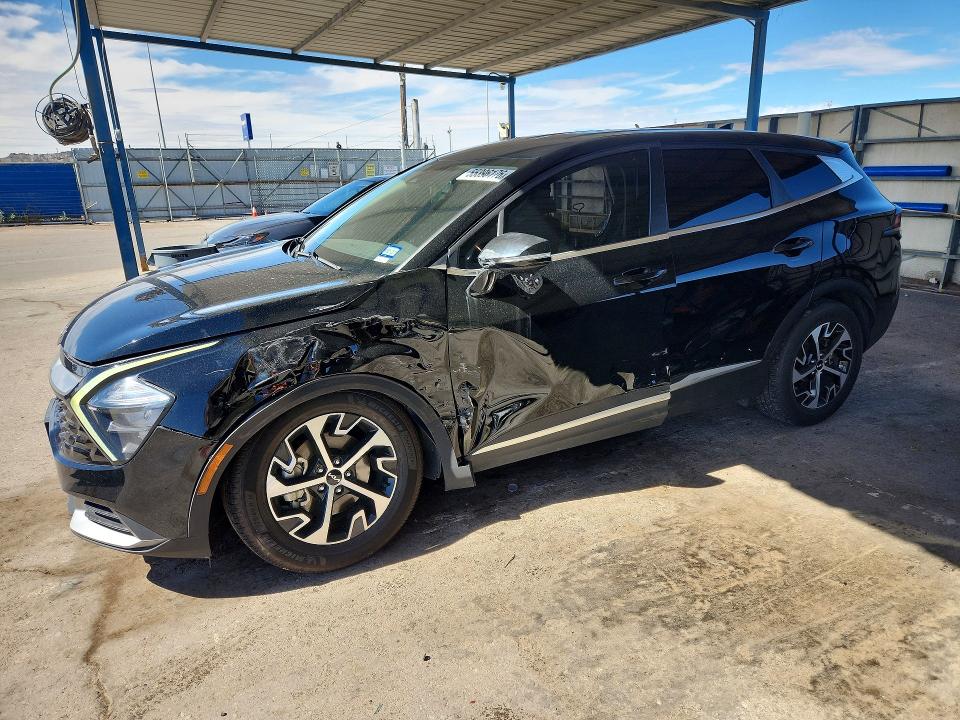 2023 Kia VIN 5XYK33AF8PG069172 COPART salvage auction — SIDE, Tx - Salvage Vehicle Title, sold $4,250 on 2026-07-31 (photo 1)