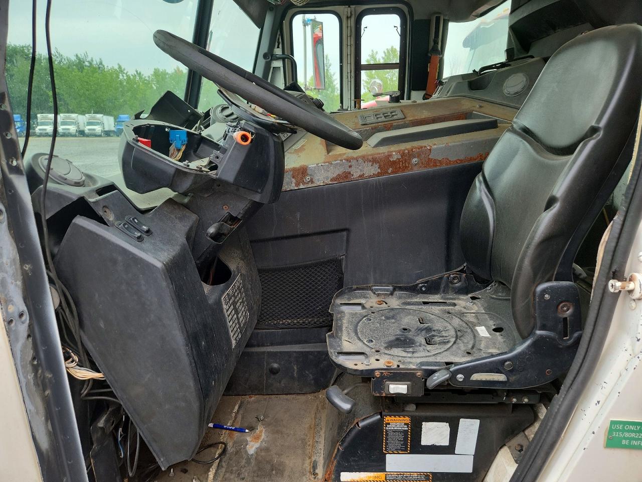 2019 Mack All other VIN 1M2LR02C9KM003884 COPART salvage auction — Mechanical, NY - CERT OF TITLE-SALVAGE, sold $2,950 on 2026-09-03 (photo 5)