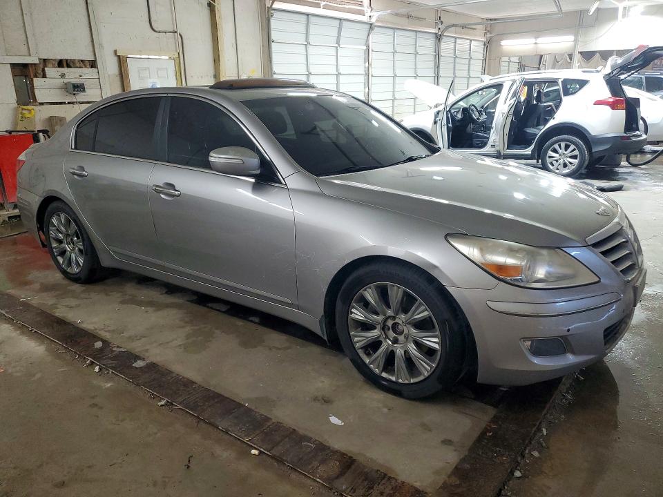 2009 Hyundai Genesis VIN KMHGC46E59U069316 COPART salvage auction — ALL OVER, Tn - Salvage Certificate, sold $575 on 2026-07-28 (photo 4)