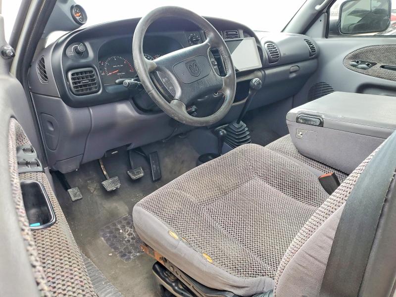 1997 Dodge Ram VIN 3B7MC33D8VM595175 COPART salvage auction — FRONT END, Tx - Salvage Vehicle Title, sold $3,500 on 2026-07-24 (photo 8)