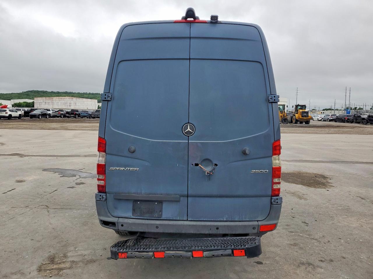 2018 Mercedes Benz Sprinter 2500 VIN WD3PE7CD5JP644328 COPART salvage auction — Front End, OK - CERTIFICATE OF TITLE-JUNKED, sold $4,500 on 2026-07-01 (photo 6)