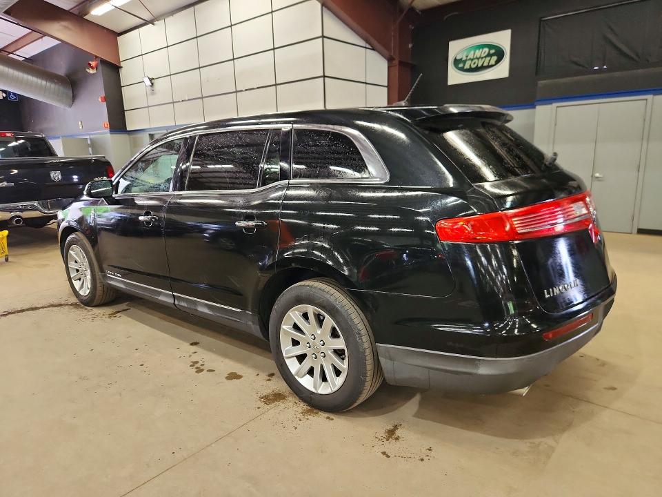 2014 Lincoln Mkt VIN 2LMHJ5NK7EBL55938 COPART salvage auction — MINOR DENT/SCRATCHES, Mt - Certificate Of Title, sold $2,100 on 2026-07-27 (photo 2)