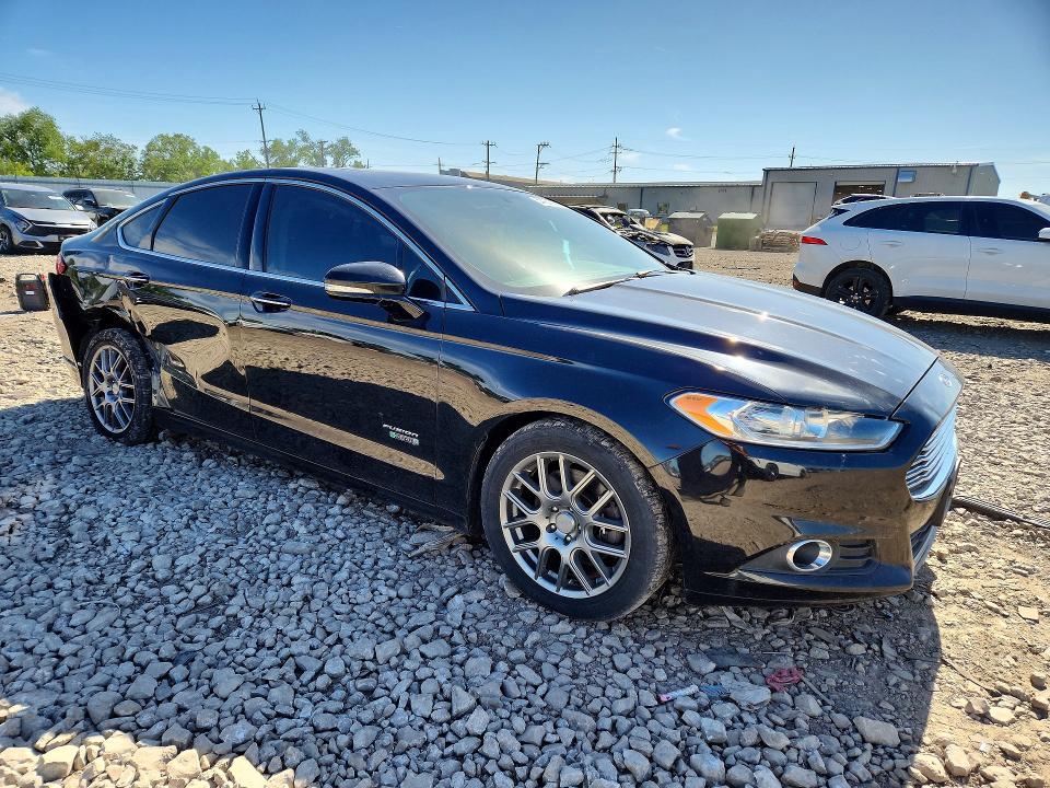 2016 Ford Fusion VIN 3FA6P0PU1GR373241 COPART salvage auction — HAIL, Il - Salvage Certificate, sold $425 on 2026-07-03 (photo 4)