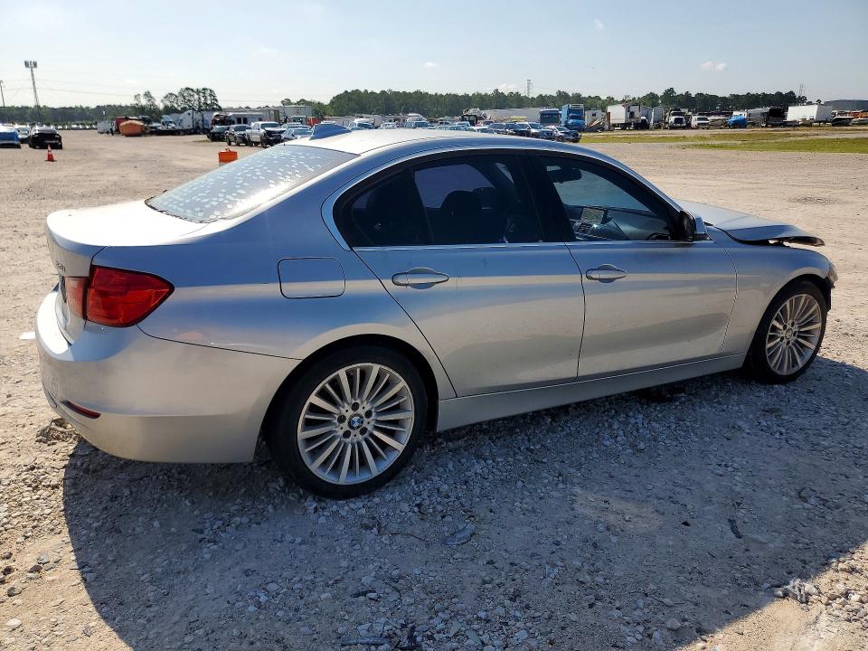 2013 BMW 3er VIN WBA3C1C53DK104491 COPART salvage auction — FRONT END, Tx - Salvage Vehicle Title, sold $675 on 2026-07-14 (photo 3)