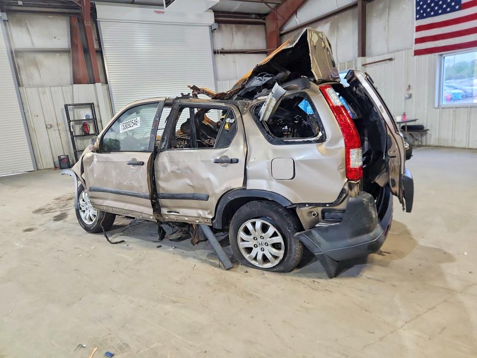 2005 Honda Cr-v VIN SHSRD77885U346699 COPART salvage auction — BURN, MA - CERT OF TITLE-RECONSTRCTD COLL, sold $100 on 2026-07-22 (photo 2)