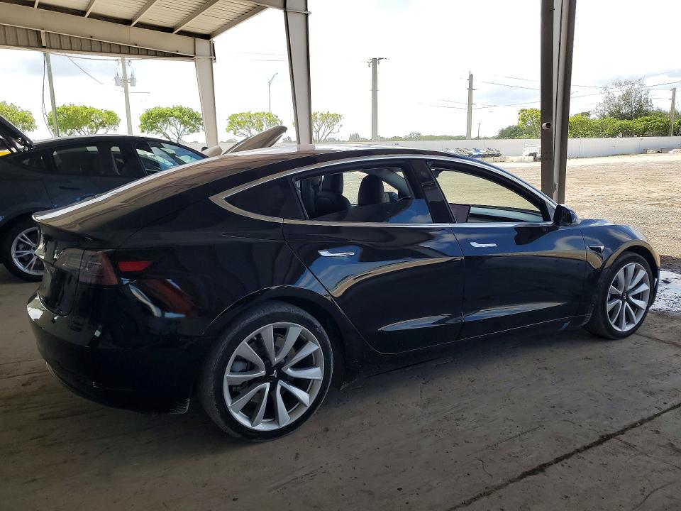 2018 Tesla Model 3 VIN 5YJ3E1EA2JF175763 COPART salvage auction — SIDE, FL - CERT OF TITLE SLVG REBUILDABLE, sold $4,550 on 2026-07-29 (photo 3)