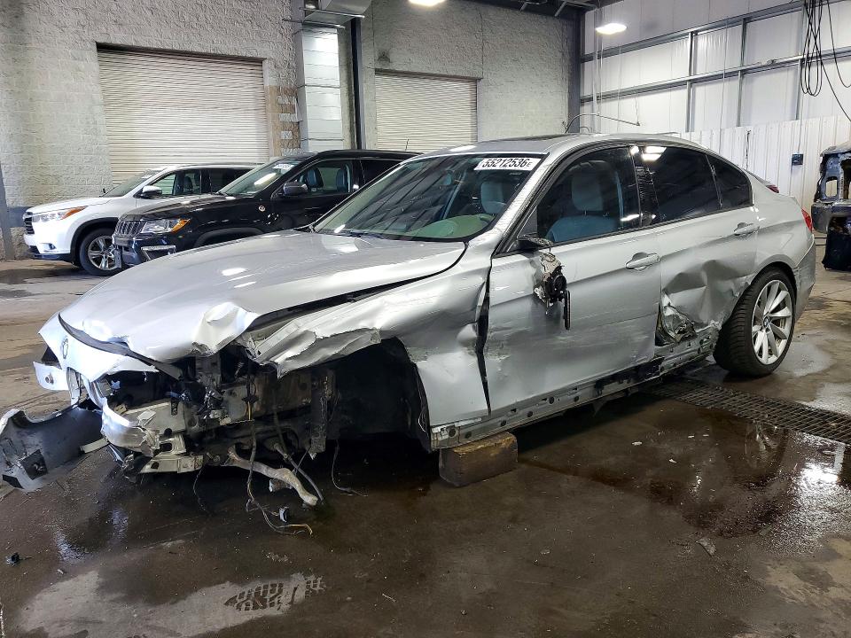 2013 BMW 3er VIN WBA3A5G58DNP20550 COPART salvage auction — FRONT END, Mn - Cert Of Title-Prior Salvage, sold $900 on 2026-07-09 (photo 1)
