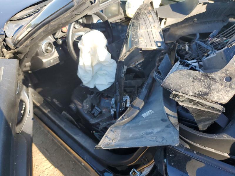 2017 Fiat 124 spider VIN JC1NFAEK3H0125121 COPART salvage auction — SIDE, On - Permit Salvage, sold $175 on 2026-07-28 (photo 8)