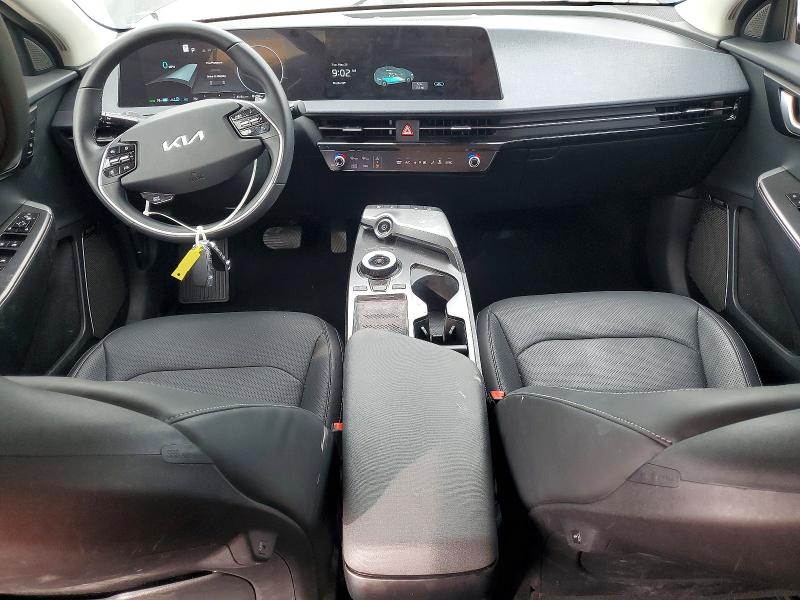 2022 Kia Ev6 VIN KNDC34LA3N5056699 COPART salvage auction — MINOR DENT/SCRATCHES, Tx - Salvage Vehicle Title, sold $11,900 on 2026-07-30 (photo 8)