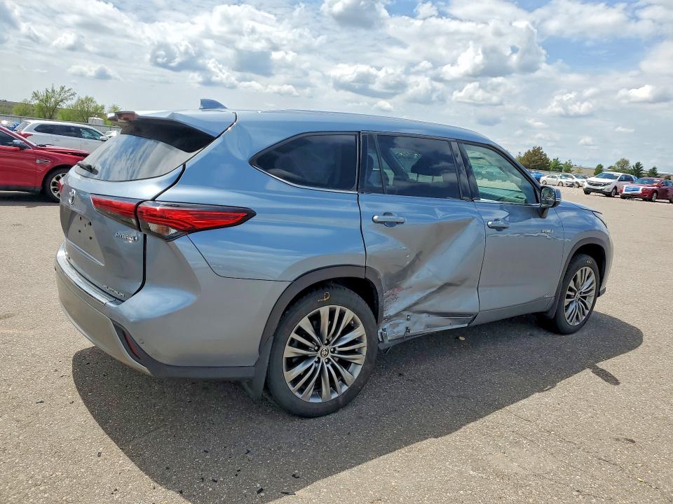 2021 Toyota Highlander VIN 5TDEBRCH8MS025110 COPART salvage auction — SIDE, Mn - Cert Of Title-Salvage, sold $1,200 on 2026-07-28 (photo 3)