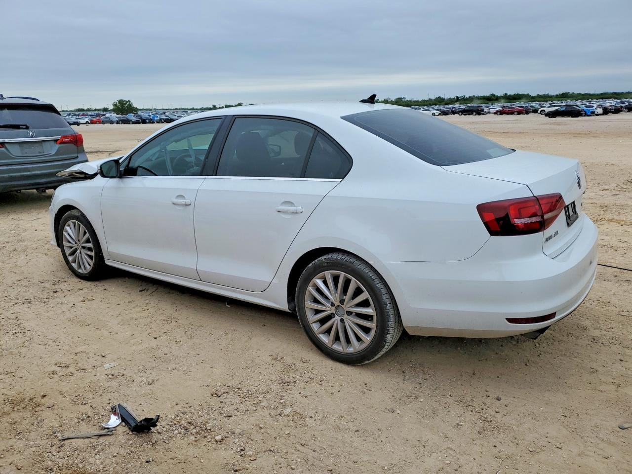 2016 Volkswagen Jetta VIN 3VWL07AJ6GM379457 COPART salvage auction — Front End, TX - SALVAGE VEHICLE TITLE, sold $1,800 on 2026-06-25 (photo 2)