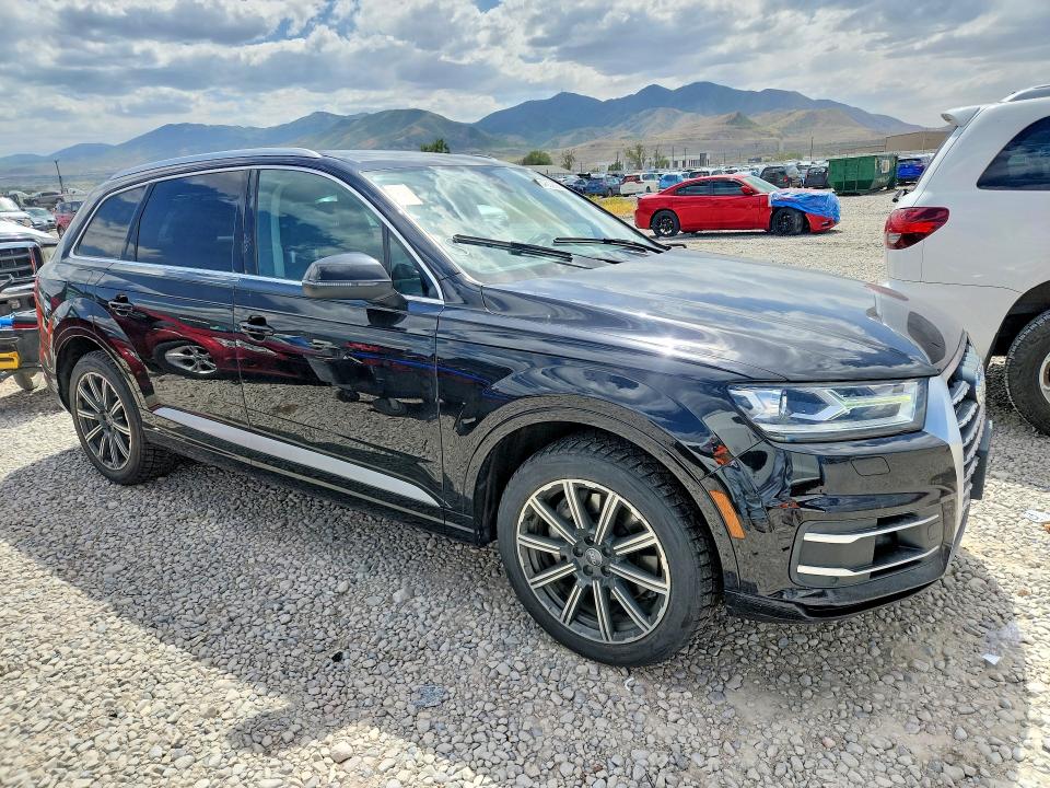 2017 Audi Q7 VIN WA1LAAF78HD003408 COPART salvage auction — MINOR DENT/SCRATCHES, Ut - Certificate Of Title (P), sold $5,400 on 2026-07-28 (photo 4)