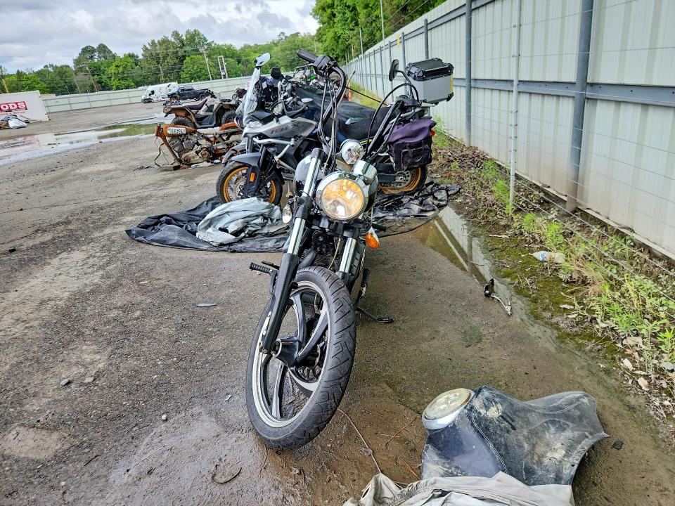 2010 Victory motorcycles Vegas VIN 5VPAB26D5A3004146 COPART salvage auction — ROLLOVER, LA - CERT OF TITLE-SALVAGE, sold $175 on 2026-07-23 (photo 2)