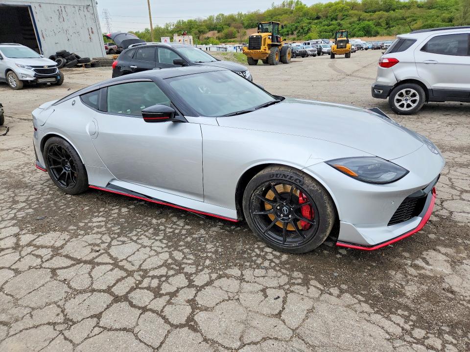 2024 Nissan Z VIN JN1BZ4CHXRM360246 COPART salvage auction — REAR END, Il - Salvage Certificate, sold $16,000 on 2026-07-29 (photo 4)