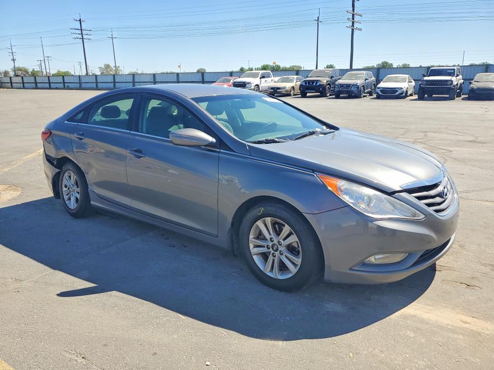 2013 Hyundai Sonata VIN 5NPEB4ACXDH718020 COPART salvage auction — REAR END, ID - SALVAGE CERTIFICATE OF TITLE, sold $900 on 2026-07-02 (photo 4)