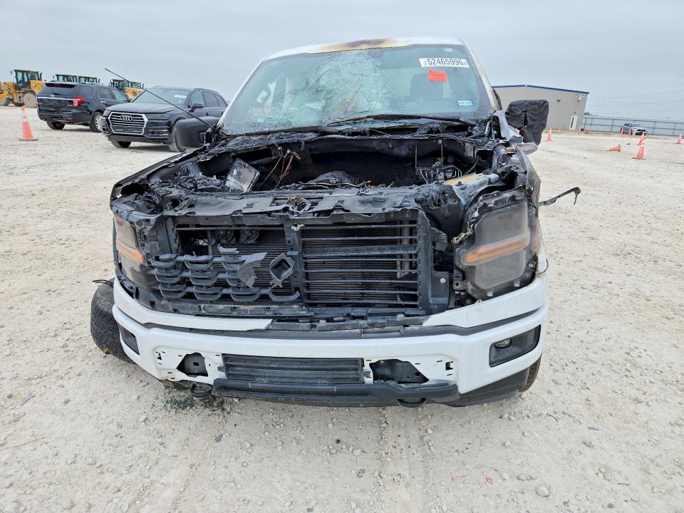 2024 Ford F-150 lightning VIN 1FTFW2L50RKD90983 COPART salvage auction — BURN, Tx - Salvage Vehicle Title, sold $4,300 on 2026-07-09 (photo 5)