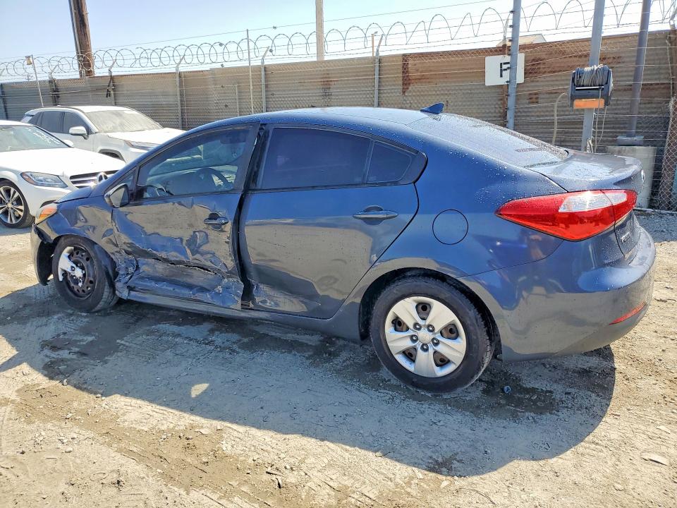 2016 Kia VIN KNAFK4A65G5609240 COPART salvage auction — SIDE, CA - SALVAGE CERTIFICATE, sold $675 on 2026-07-02 (photo 2)