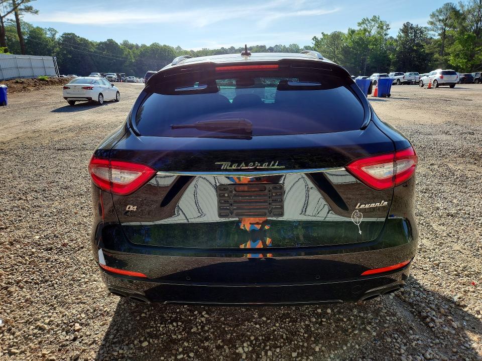 2018 Maserati Levante VIN ZN661XUS0JX298505 COPART salvage auction — WATER/FLOOD, Nc - Salvage Certificate Of Title, sold $9,900 on 2026-07-10 (photo 6)