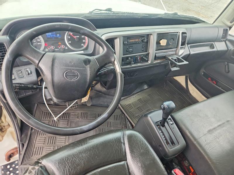 2013 Hino 258/268 VIN 5PVNJ8JVXD4S55085 COPART salvage auction — MINOR DENT/SCRATCHES, GA - CERTIFICATE OF TITLE (P), sold $3,750 on 2026-07-08 (photo 8)