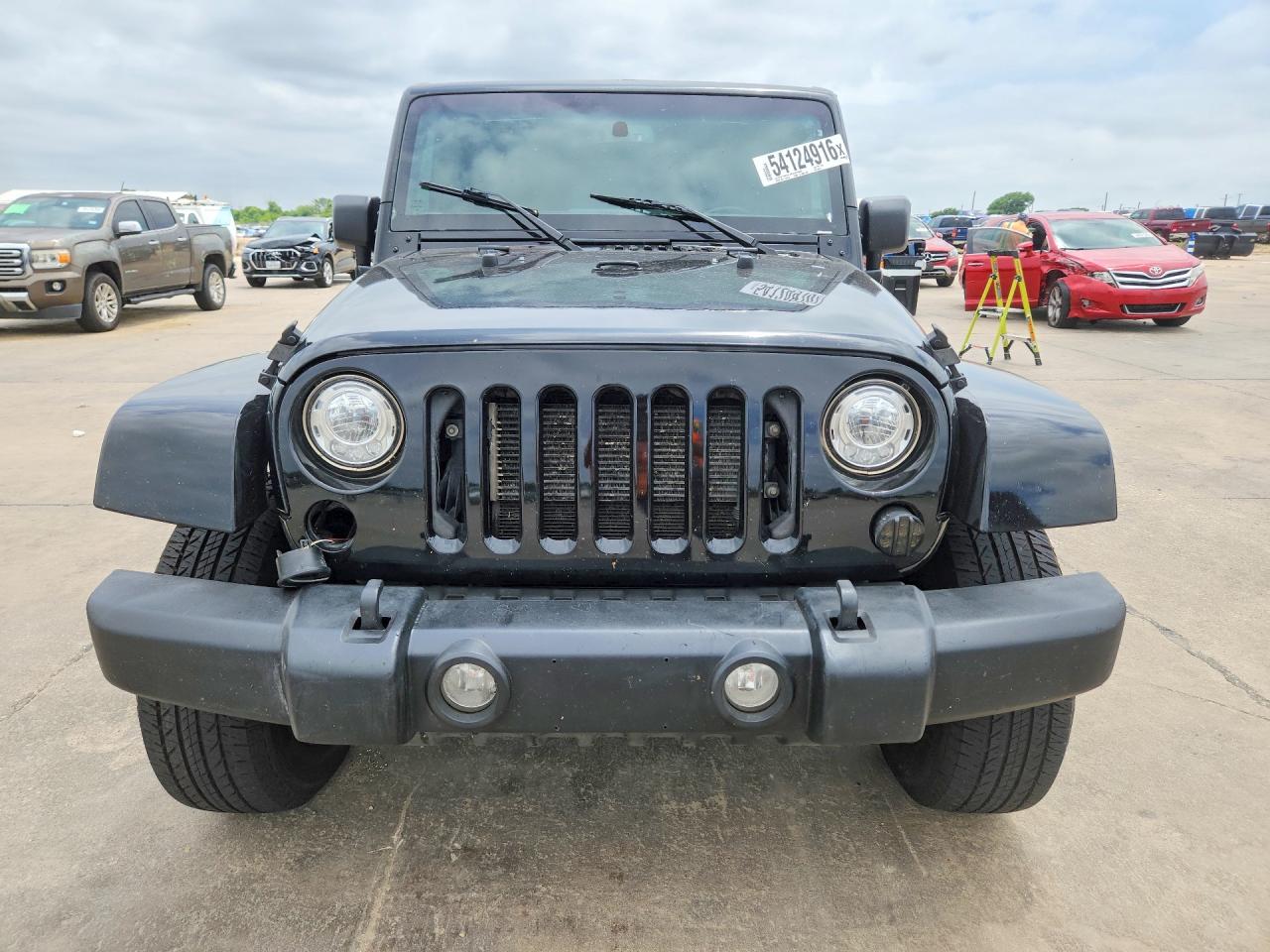 2017 Jeep Wrangler Unlimited VIN 1C4BJWEG3HL696314 COPART salvage auction — Rear End, TX - SALVAGE VEHICLE TITLE, sold $6,600 on 2026-06-29 (photo 5)