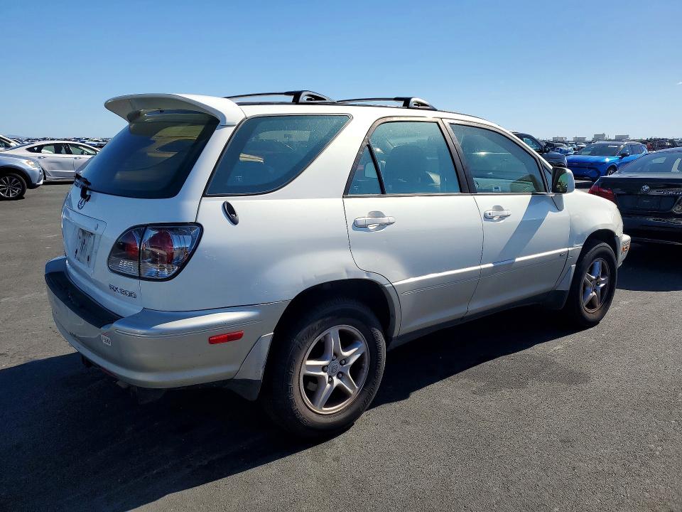 2003 Lexus Rx 300 VIN JTJHF10U330305553 COPART salvage auction — VANDALISM, CA - SALVAGE CERTIFICATE, sold $650 on 2026-07-15 (photo 3)