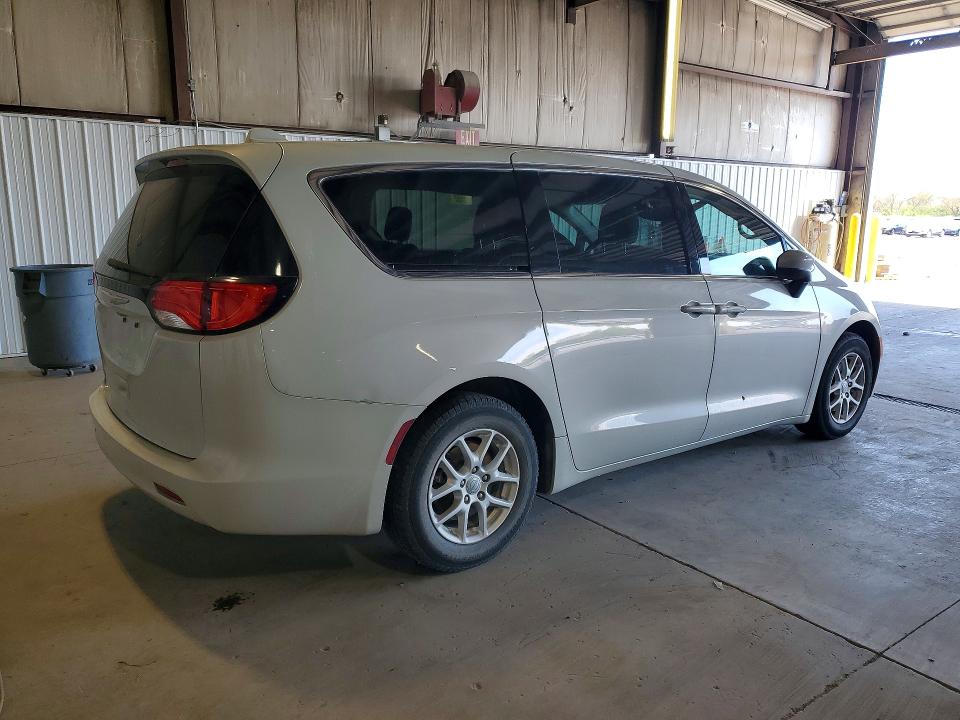 2017 Chrysler Pacifica VIN 2C4RC1CG2HR598848 COPART salvage auction — ROOF, Ia - Cert Of Title-Salvage Title, sold $2,650 on 2026-07-18 (photo 3)