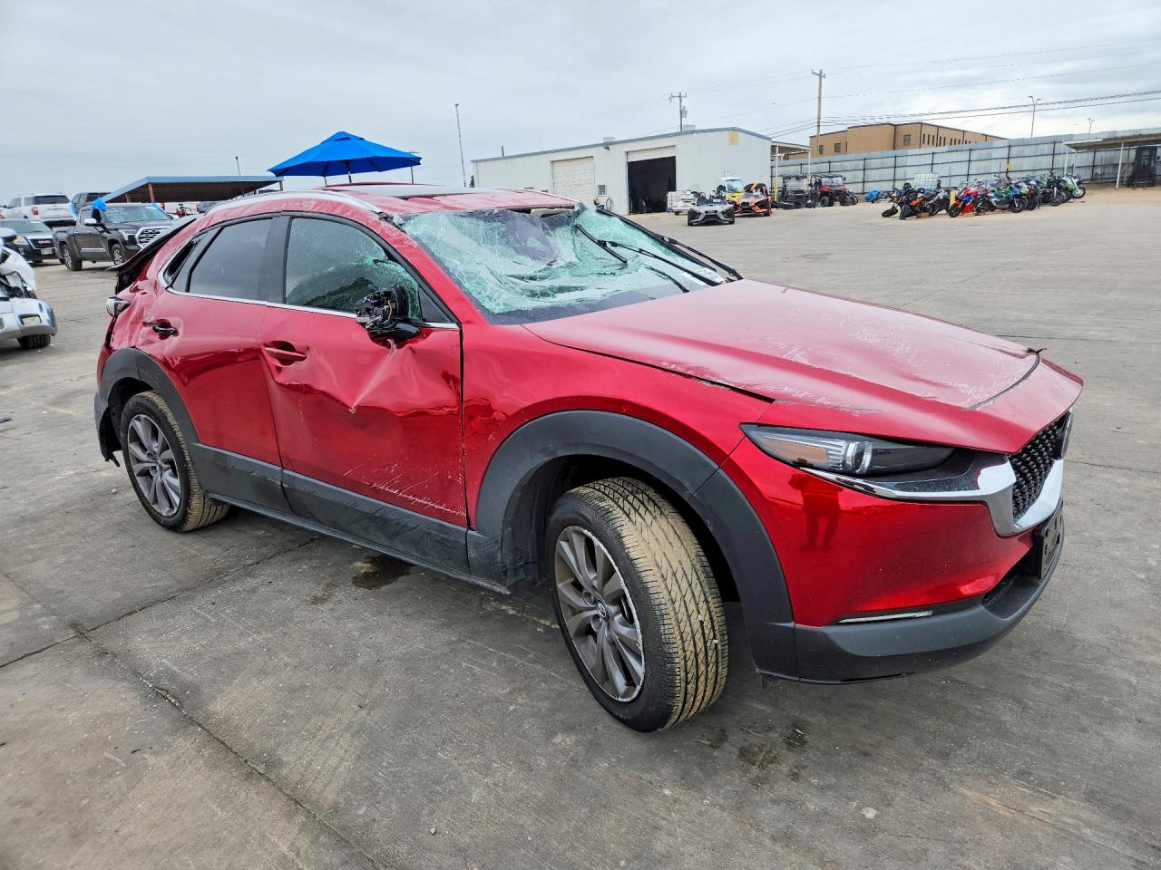 2025 Mazda CX-30 VIN 3MVDMBDM8SM795456 COPART salvage auction — Rollover, TX - SALVAGE VEHICLE TITLE (P), sold $1,250 on 2026-07-09 (photo 4)