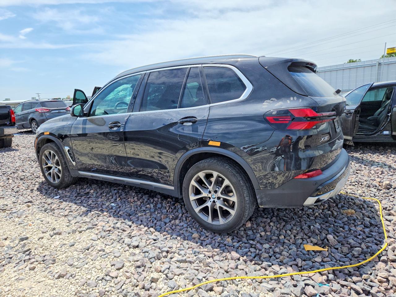 2025 BMW X5 VIN 5UX23EU07S9Z69962 COPART salvage auction — Hail, MO - SALVAGE CERTIFICATE OF TITLE, sold $40,500 on 2026-06-24 (photo 2)