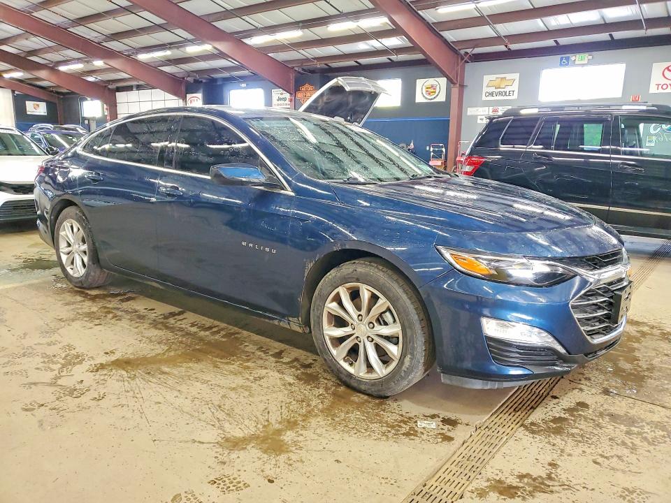 2020 Chevrolet Malibu limited VIN 1G1ZD5ST5LF047244 COPART salvage auction — MINOR DENT/SCRATCHES, MI - CERTIFICATE OF TITLE, sold $3,850 on 2026-07-02 (photo 4)