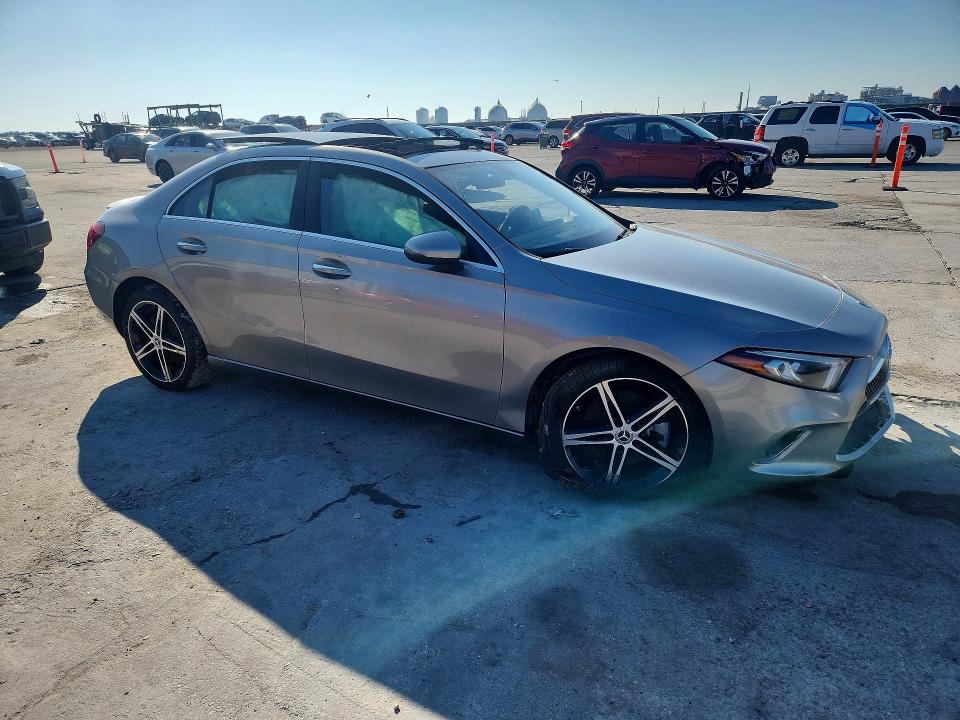 2020 Mercedes-benz A-klasse VIN W1K3G4EB8LJ216919 COPART salvage auction — FRONT END, La - Cert Of Title-Salvage, sold $3,850 on 2026-07-08 (photo 4)