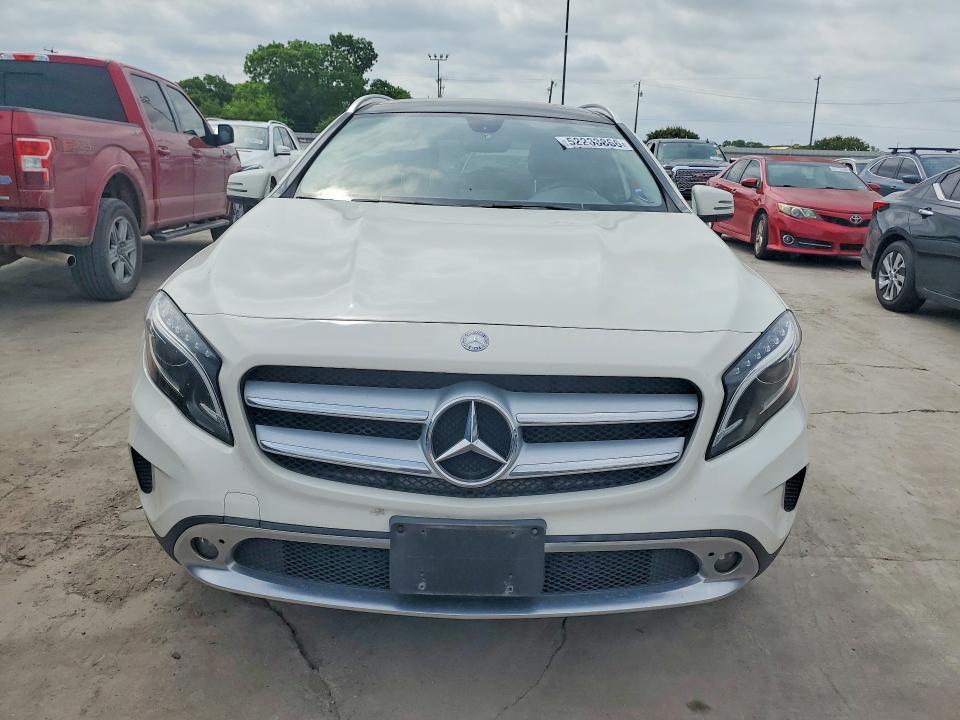 2015 Mercedes-benz VIN WDCTG4GB2FJ100881 COPART salvage auction — REAR END, Tx - Certificate Of Title, sold $3,250 on 2026-08-17 (photo 5)