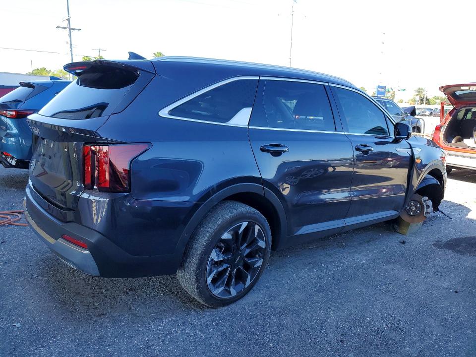 2025 Kia Sorento VIN 5XYRK4JFXSG361275 COPART salvage auction — UNDERCARRIAGE, Fl - Cert Of Title Slvg Rebuildable, sold $12,700 on 2026-07-06 (photo 3)
