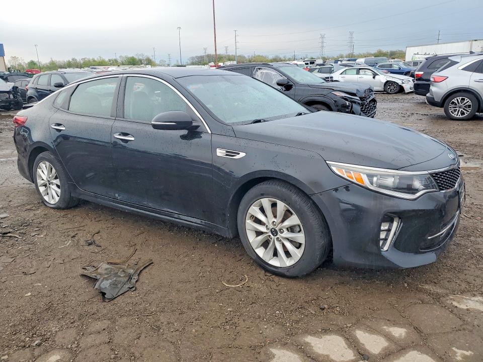 2018 Kia Optima VIN 5XXGT4L33JG217187 COPART salvage auction — BURN, Oh - Cert Of Title-Salvage, sold $625 on 2026-07-07 (photo 4)