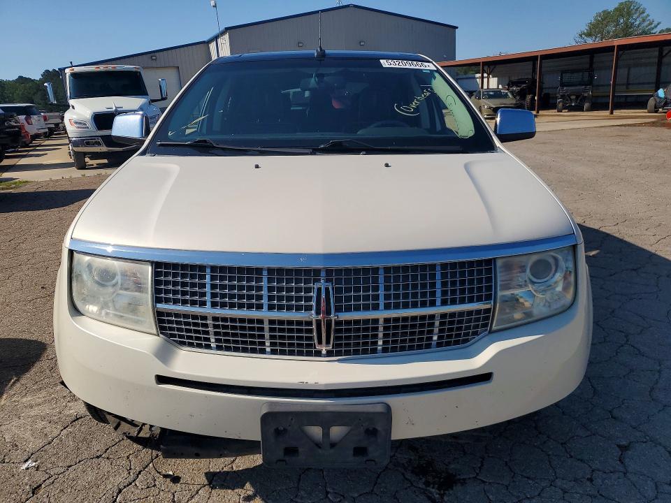 2008 Lincoln Mkx VIN 2LMDU88C88BJ15216 COPART salvage auction — UNDERCARRIAGE, Ms - Cert Of Title-Salvaged, sold $500 on 2026-07-10 (photo 5)
