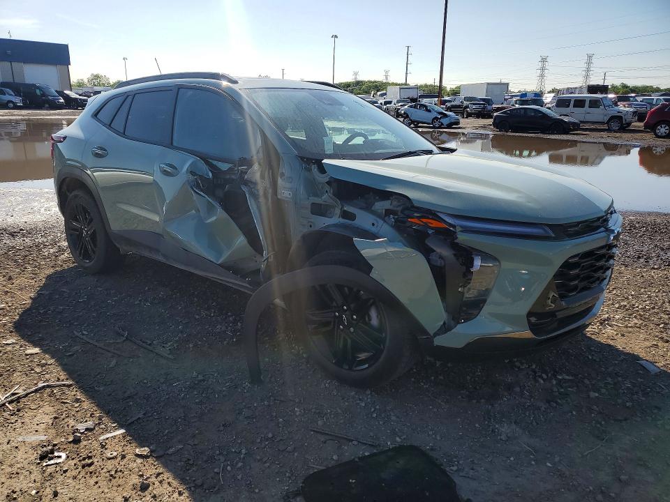 2025 Chevrolet Trax VIN KL77LKEP1SC210399 COPART salvage auction — FRONT END, Mi - Certificate Of Title, sold $5,400 on 2026-07-31 (photo 4)