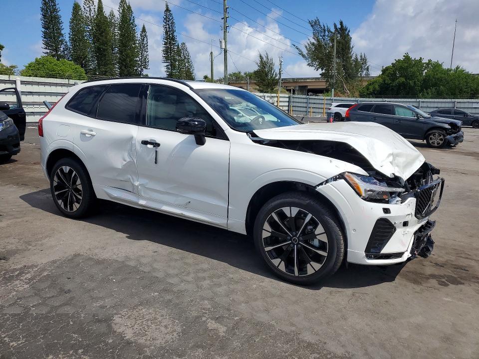 2026 Volvo VIN YV4M12RC3T1448641 COPART salvage auction — FRONT END, FL - CERT OF TITLE SLVG REBUILDABLE, sold $9,300 on 2026-08-10 (photo 4)