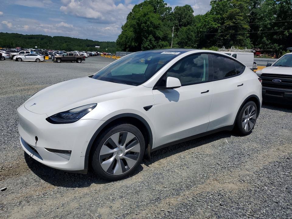 2022 Tesla Model y VIN 7SAYGDEE6NF358144 COPART salvage auction — SIDE, Nc - Salvage Certificate Of Title, sold $13,000 on 2026-07-16 (photo 1)