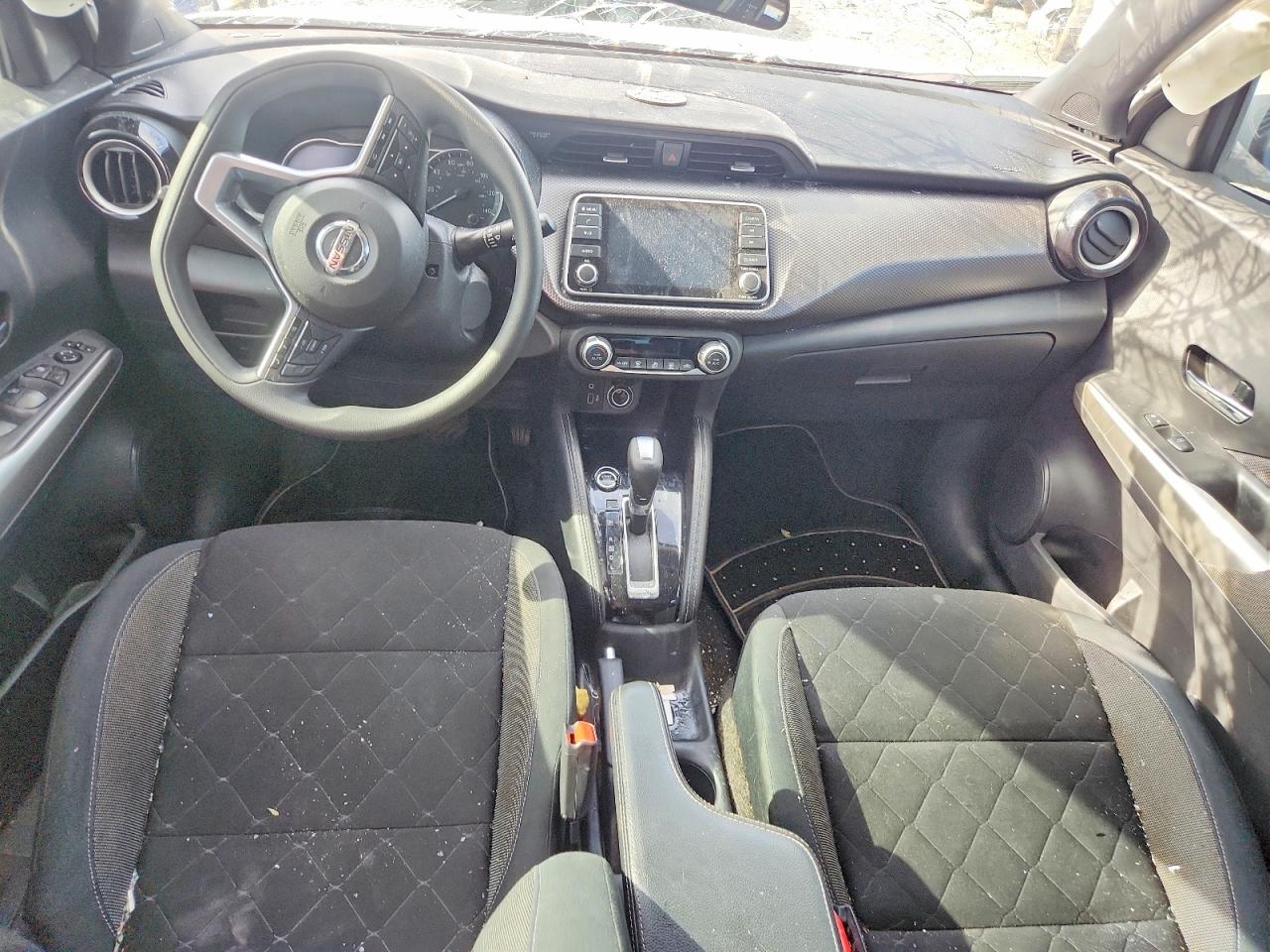 2020 Nissan Kicks VIN 3N1CP5CV0LL575139 COPART salvage auction — All Over, AL - CERT OF TITLE-SALVAGE TITLE, sold $1,400 on 2026-07-09 (photo 8)