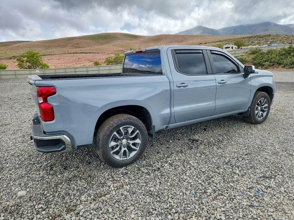 2024 Chevrolet Silverado VIN 1GCUDDED7RZ340392 COPART salvage auction — REAR END, Nv - Salvage Title, sold $25,750 on 2026-09-24 (photo 3)