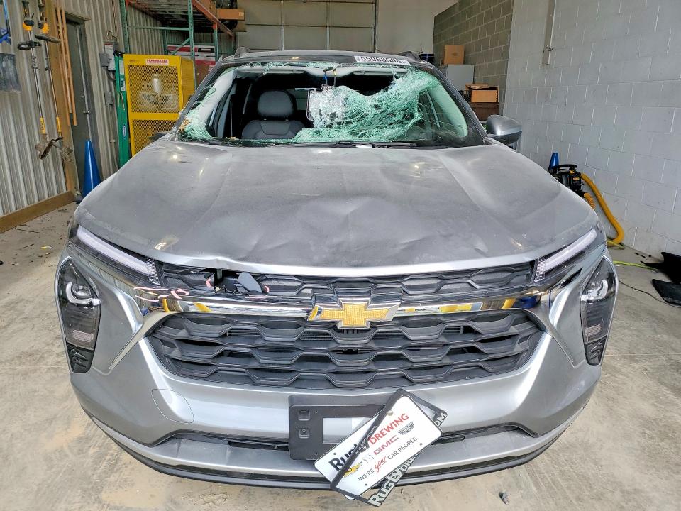2026 Chevrolet Trax VIN KL77LHEP3TC143096 COPART salvage auction — ROOF, Mo - Salvage Certificate Of Title, sold $500 on 2026-07-21 (photo 5)