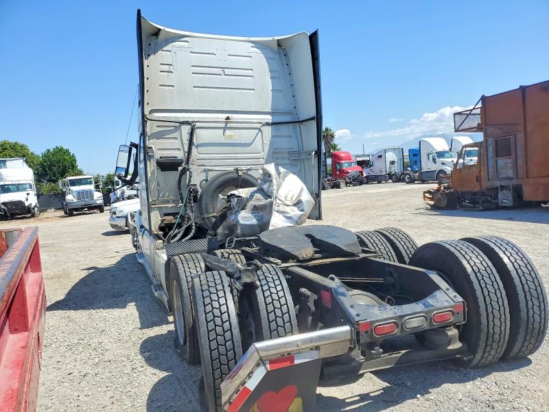 2024 Volvo Vn VIN 4V4NC9EJXRN624587 COPART salvage auction — ALL OVER, Ca - Salvage Certificate, sold $23,000 on 2026-09-10 (photo 3)