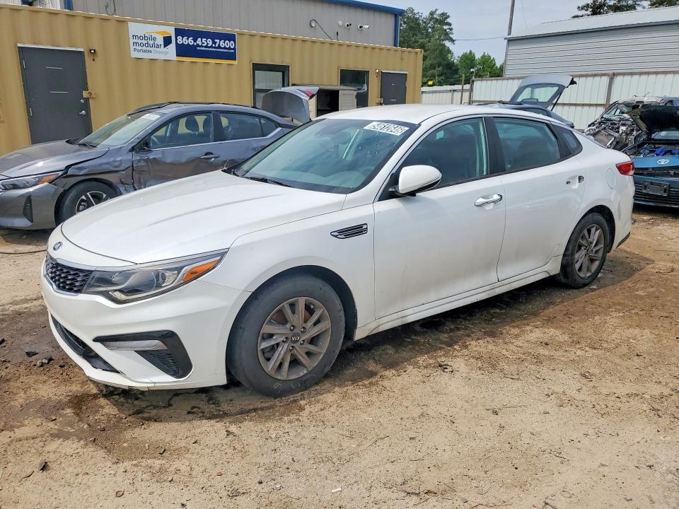 2020 Kia Optima VIN 5XXGT4L32LG444969 COPART salvage auction — MINOR DENT/SCRATCHES, FL - CERTIFICATE OF TITLE, sold $250 on 2026-07-28 (photo 1)