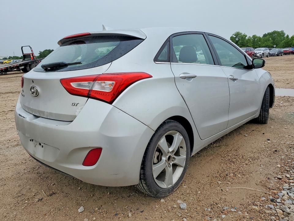 2014 Hyundai Elantra VIN KMHD35LH3EU165365 COPART salvage auction — MINOR DENT/SCRATCHES, Mt - Certificate Of Title, sold $675 on 2026-07-17 (photo 3)